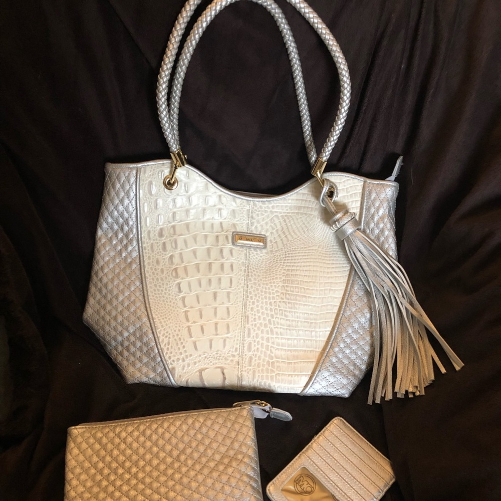 MADI CLAIRE MC TOTE WITH WALLET